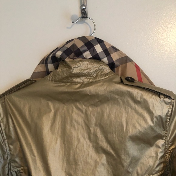 NWOT authentic Burberry trench coat - Picture 5 of 9